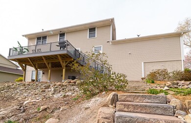 114 Tomahawk Trail SE, Cedar Rapids, IA 52403 - photo 3