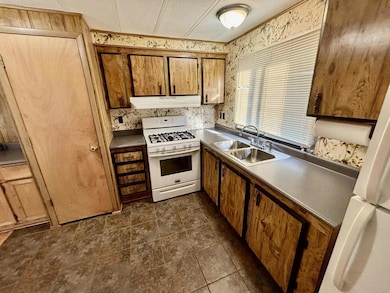 763 W 900 S, Hebron, IN 46341 - photo 7