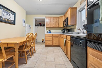 23 Booth St, Nashua, NH 03060 - photo 4