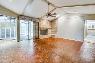 6131 Sul Ross Ln, Dallas, TX 75214 - photo 4