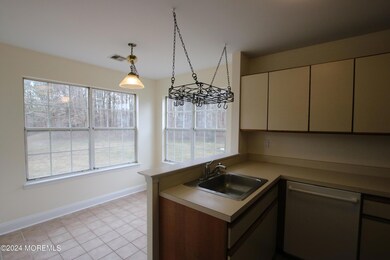 11 Horseshoe Ct, Tinton Falls, NJ 07753 - photo 5