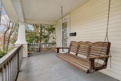 2_210_Chatham_Porch