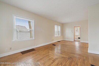 1832 Davis Ave, Lansing, MI 48910 - photo 6