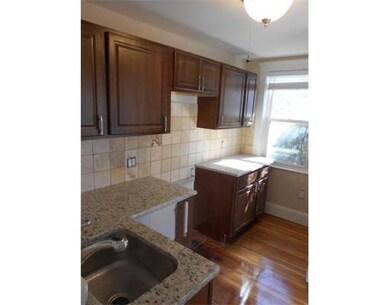 849 Canterbury St unit Lft Side, Roslindale, MA 02131 - photo 3
