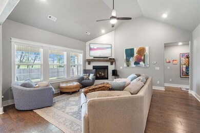 808 E Fallon St, Siloam Springs, AR 72761 - photo 5