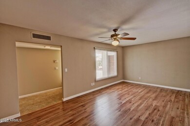 1030 E Manhatton Dr, Tempe, AZ 85282 - photo 5