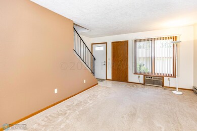 Foyer/Living Room