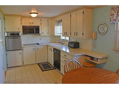 121 Greble St, Warwick, RI 02886 - photo 7