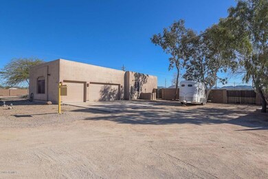 Side Garage-RV Gate-NS