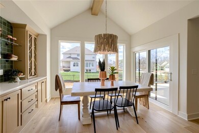 Elegant kitchen nook