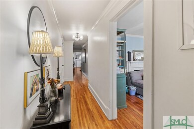 512 E Waldburg St, Savannah, GA 31401 - photo 5