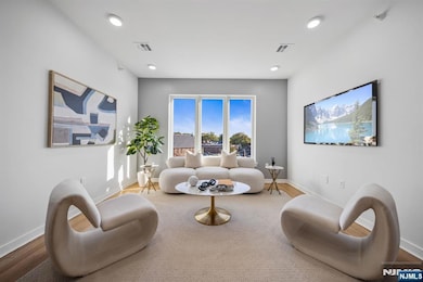 37 Farrand St unit 402, Bloomfield, NJ 07003 - photo 2