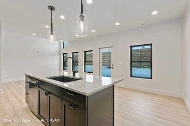 Kitchen_Dining