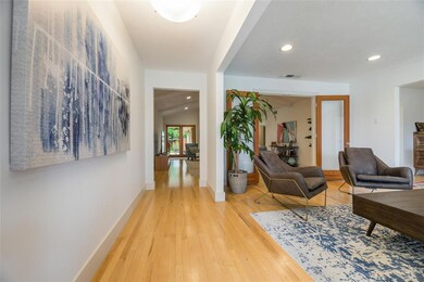 7034 Chantilly Ln, Dallas, TX 75214 - photo 2