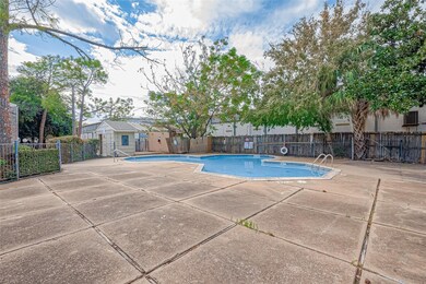 8201 Richmond Ave unit 2, Houston, TX 77063 - photo 4