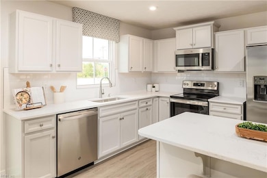 7039 Cunningham Dr, Toano, VA 23168 - photo 4