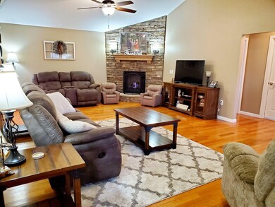 79 Lakyn Dr, Crossville, TN 38571 - photo 6