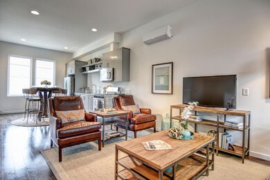802 N 4th St Wilmington NC-large-008-10-