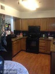 1528 Sherwood Ct, Hyattsville, MD 20785 - photo 2