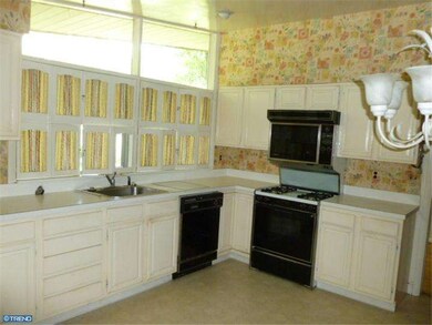 4102 Fountain Green Rd, Lafayette Hill, PA 19444 - photo 6