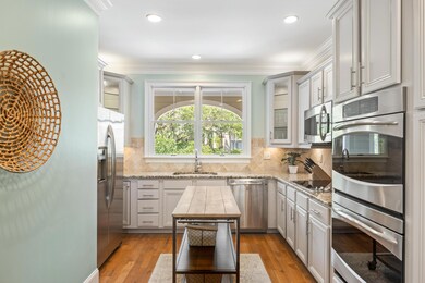 3046 HH kitchen window