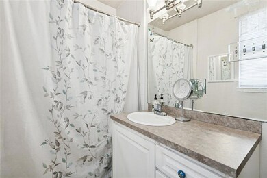 221 W Urquhart St, Chalmette, LA 70043 - photo 7