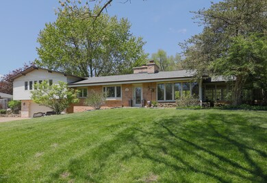 2516 Angling Rd-101