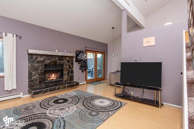 18-Living Room_KI_09-Edit