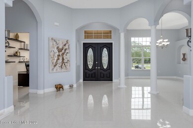 17_5305Vacaro206_mls