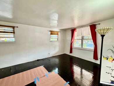 993 Duncan St, Bronx, NY 10469 - photo 6