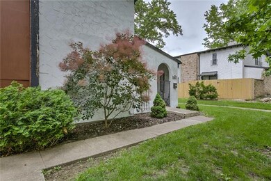 6627 Bluejacket St, Shawnee, KS 66203 - photo 2