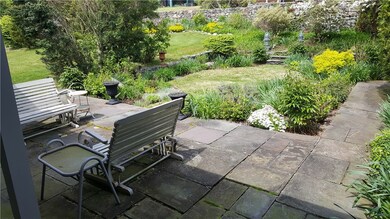 16 Monkey Wrench Ln, Bristol, RI 02809 - photo 4