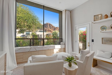 25-web-or-mls-5905-n-echo-canyon-ln