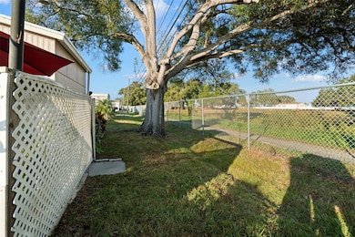 980 7th St NW unit 53, Largo, FL 33770 - photo 4