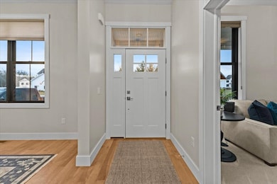 94 Caspian Ln, Shelburne, VT 05482 - photo 5