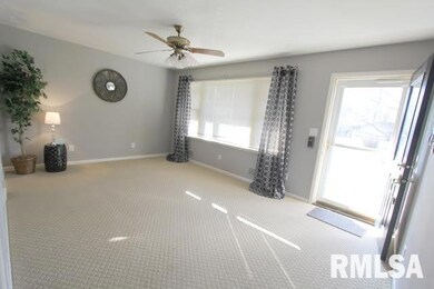 4734 N Koerner Rd, Peoria, IL 61615 - photo 2