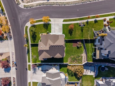 5532 W Lookout Mesa Cir, Herriman, UT 84096 - photo 7