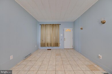 1018 Mulberry St, Reading, PA 19604 - photo 4