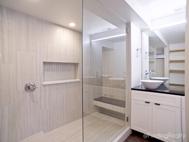 En Suite Bath