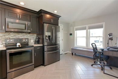 326 Grandview Ave, Woonsocket, RI 02895 - photo 4