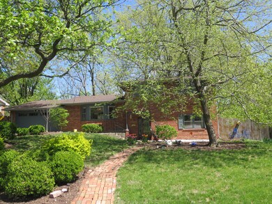 2605 Summit Road