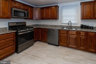 5048 Queens Stroll Place SE, Washington, DC 20019 - photo 4