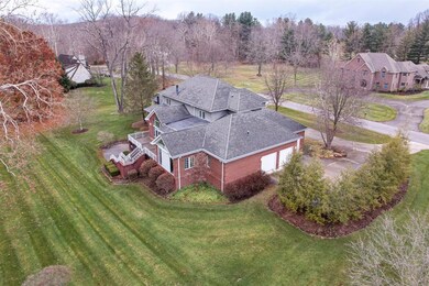 8215 Woodland Creek Dr W, Columbus, IN 47201 - photo 3