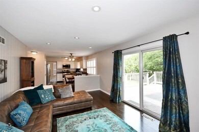 1310 Carol Ln, Naperville, IL 60565 - photo 5