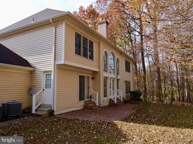 5400 Heatherford Ct, Fairfax, VA 22030 - photo 7