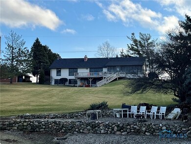 Rear View House, Pond Beach Area