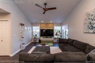 16427 Claremont Dr S unit 26, Clinton Township, MI 48038 - photo 4