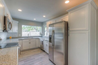 Kitchen (1)-SMALL
