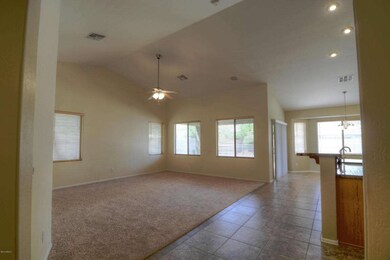 1434 E Cassia Ln