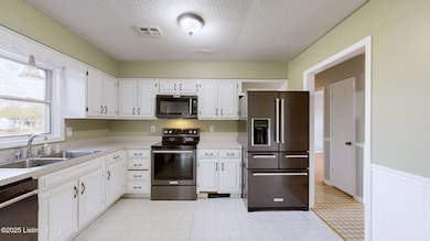 254 Oakridge Ct, Mount Washington, KY 40047 - photo 4